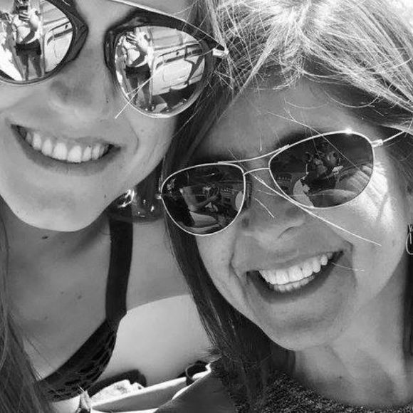 Meet your Posher, Kat - Picture 1 of 1